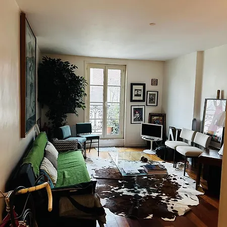 Avec Balcon Appartement Parijs