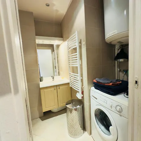 Avec Balcon Apartament Paryż