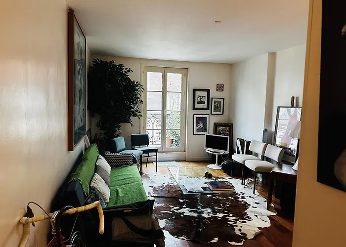 Avec Balcon Daire Paris